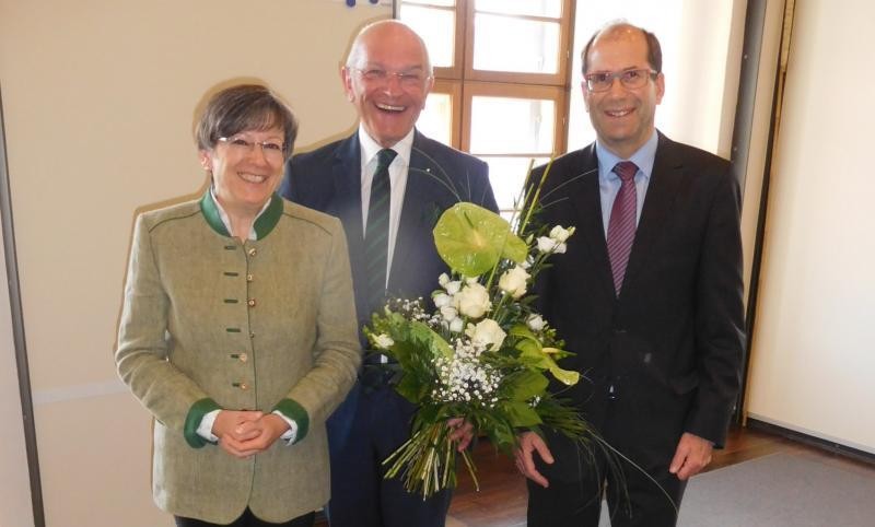 Frau Piwernetz mit Herrn Dr. Denzler und Herrn Hepple